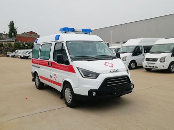 江铃全顺 短轴 救护车